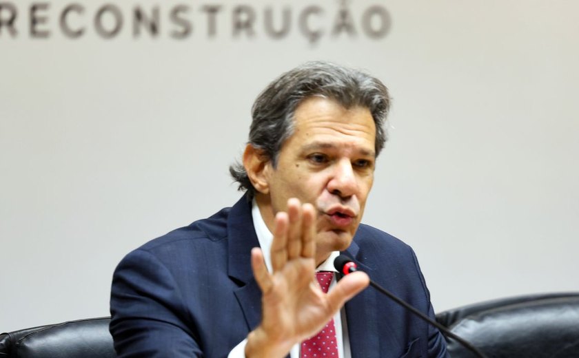 Brasil não sairá da mesa de negociação com EUA, diz Haddad