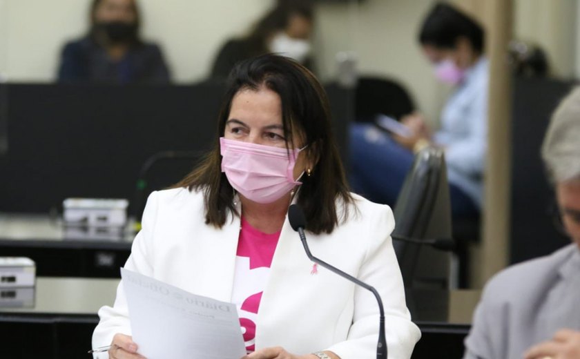 Fátima Canuto comemora sanção da lei que institui a Política de Atenção Integral à Saúde da Mulher