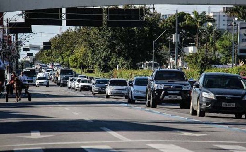 Avenida Fernandes Lima ganhará novas vias alternativas para desafogar trânsito