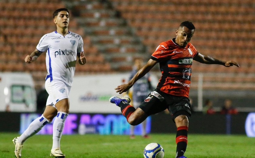 Avaí bate Ituano, conquista a 5ª vitória seguida e assume vice-liderança da Série B