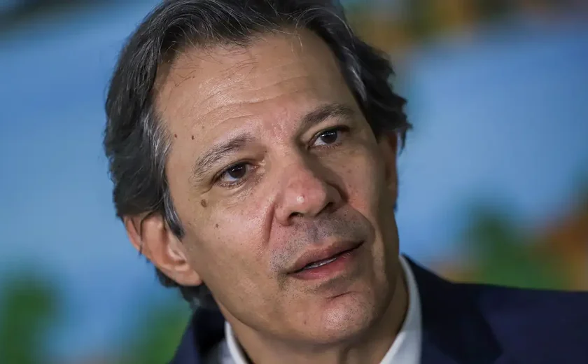Audiência de Haddad com papa Francisco é adiada para quinta-feira