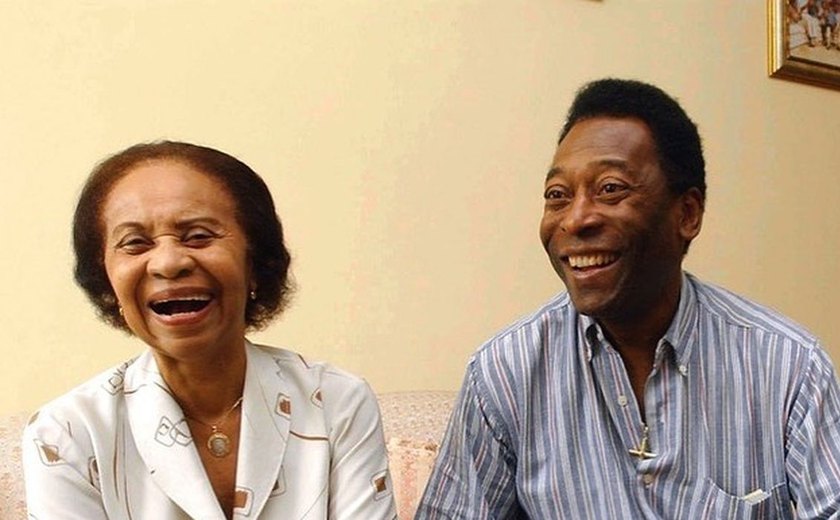 Dona Celeste, mãe de Pelé, morre em Santos aos 101 anos de idade