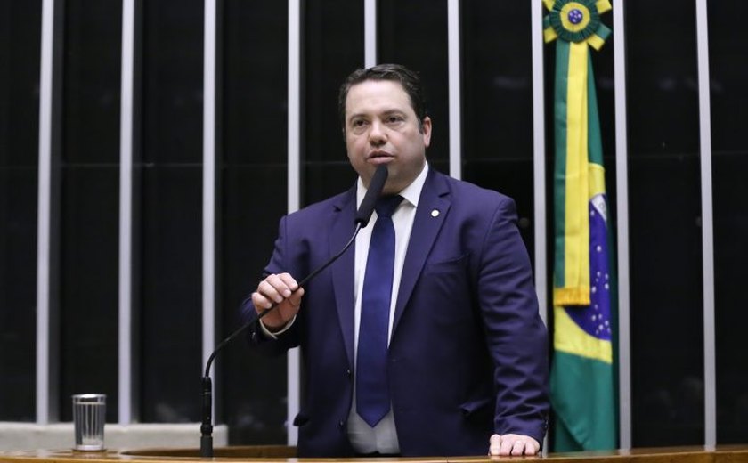 Projeto suspende resolução que incluiu MST em comitê do governo
