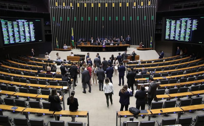 Câmara aprova prazo maior para micro e pequenas empresas pagarem tributos sob calamidade