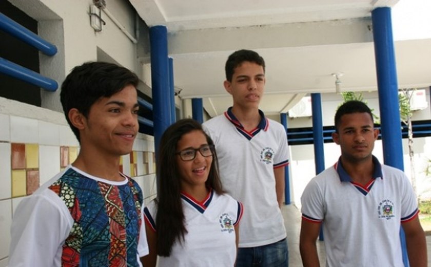 Estudantes de União dos Palmares aprovam Escola de Ensino Integral da rede estadual
