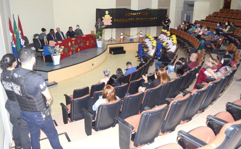 Reeducandos do Baldomero Cavalcante concluem o curso de pedreiro de alvenaria