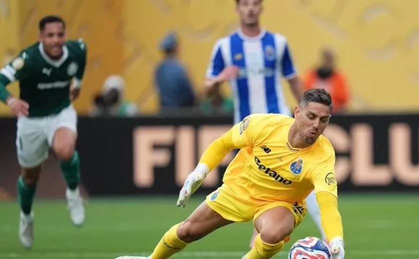 Quem é Cláudio Ramos, 'paredão' que parou o Palmeiras no Mundial e esquenta banco no Porto
