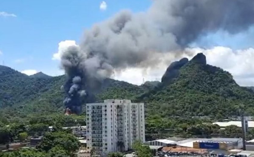 Incêndio atinge o Projac, da Rede Globo, no Rio de Janeiro