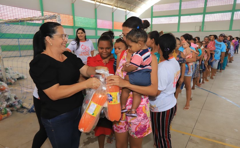 Prefeitura de Lagoa da Canoa distribui kits alimentícios e proporciona mesa mais farta na Semana Santa