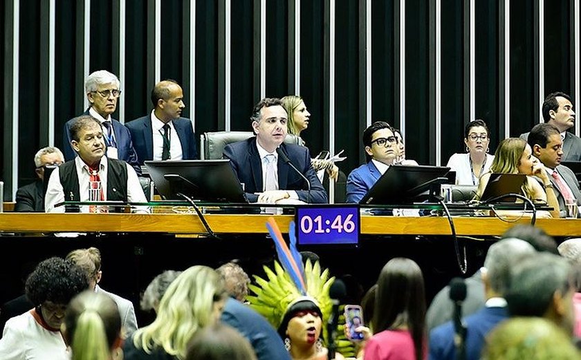 Congresso derruba veto ao marco temporal para terras indígenas