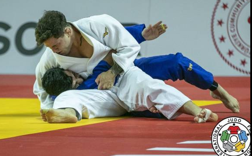 Brasil começa Grand Slam de Judô com medalhas de Willian e Jéssica Lima