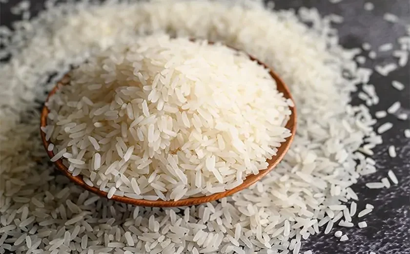 Governo vai subsidiar arroz importado por causa da chuva no RS. Saco de 5kg não passará de R$ 20