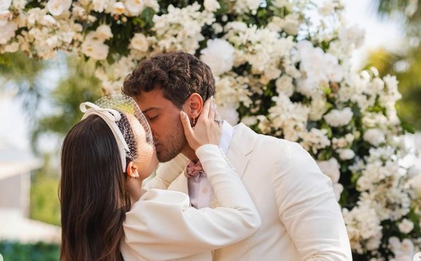 Texto lido por André Luiz Frambach em casamento com Larissa Manoela faz citação a Rapunzel