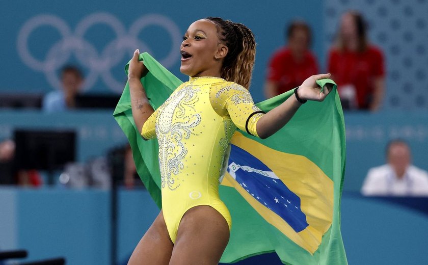 Rebeca Andrade é prata no individual geral na ginástica em Paris