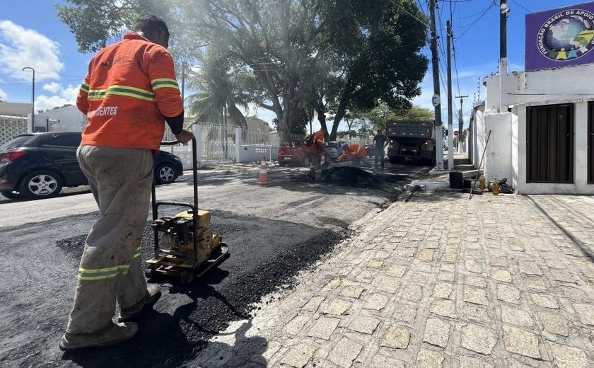 Operação Tapa-buraco chega a 218 ruas de Maceió no mês de abril
