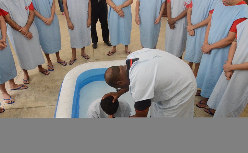 Assistência religiosa leva fé e esperança para presídios em Alagoas