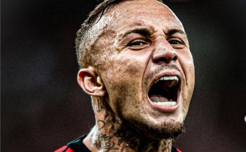 Everton Cebolinha, do Flamengo, sente incômodo no tendão de Aquiles e será reavaliado pelo clube