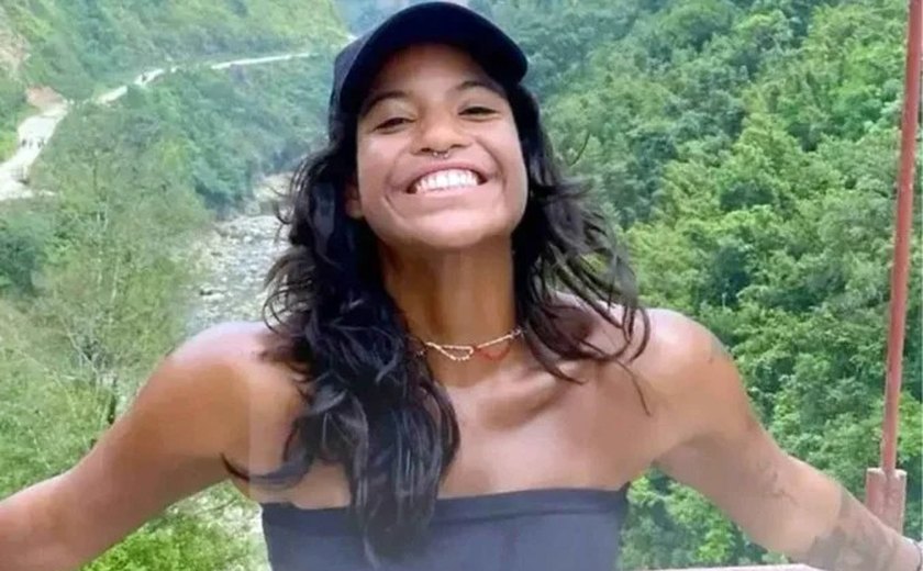 Corpo de brasileira é resgatado após quatro dias em encosta de vulcão na Indonésia