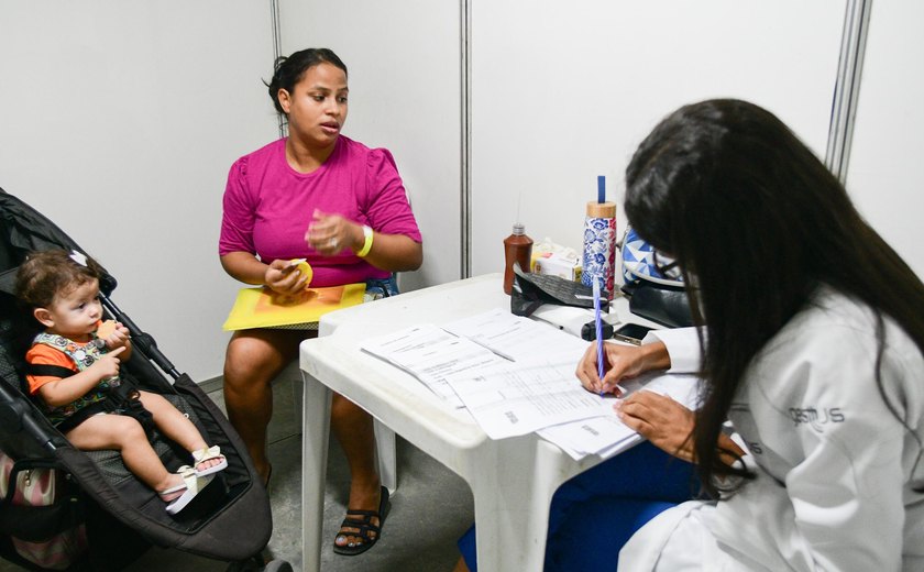 Saúde realiza quase 2 mil atendimentos na 20ª edição do Programa Vida Nova nas Grotas, no bairro Canaã