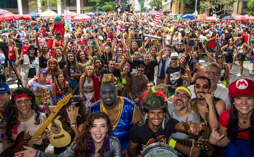 Carnaval: Arranco do Engenho de Dentro leva a maternidade para avenida