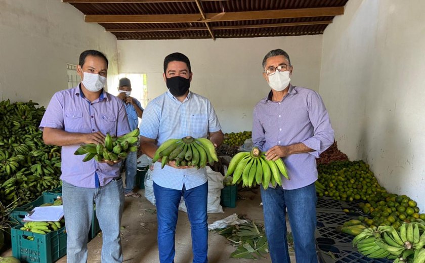 Emater inaugura Central do PAA em Jacuípe com a entrega de quase 10 toneladas de alimentos