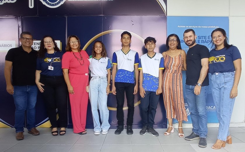 Alunos da Rede Municipal recebem as medalhas conquistadas na Olimpíada Brasileira de Educação Financeira