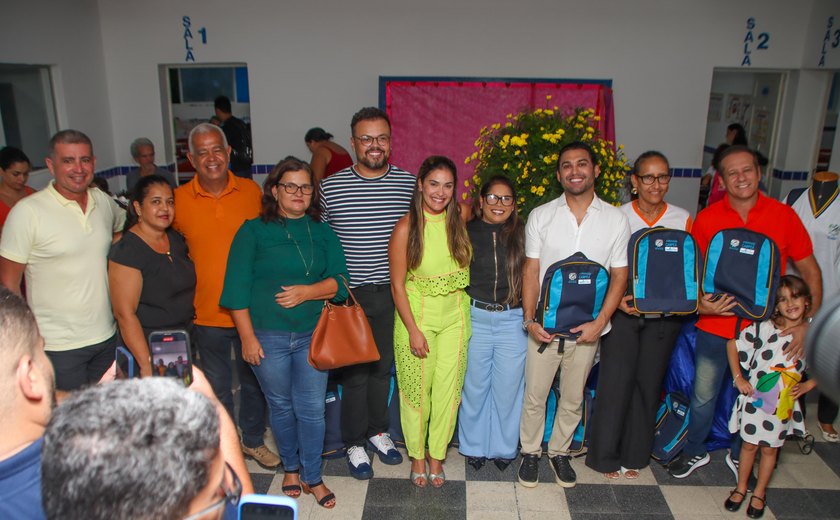 Prefeitura de São José da Laje entrega 4 mil kits escolares, além da reforma de unidades escolares