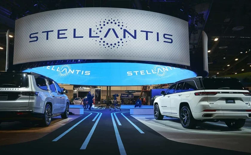 Stellantis anuncia recall de 1,5 milhão de caminhonetes Ram por problemas de software