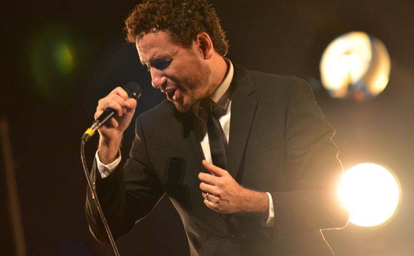 Leonardo Gonçalves lança álbum em dois shows em SP