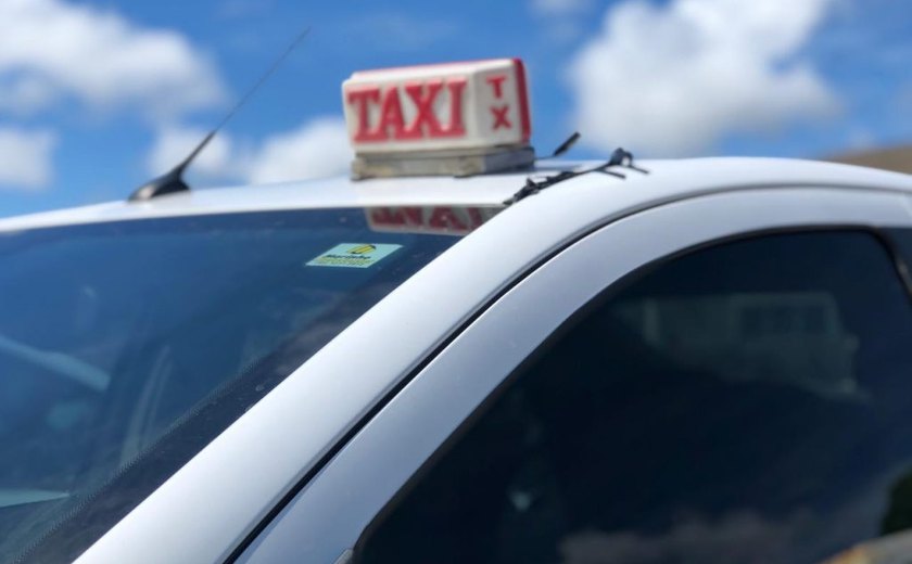 Governo prevê pagar auxílio a taxista em 16/8 e ‘bolsa-caminhoneiro’ em 9/8