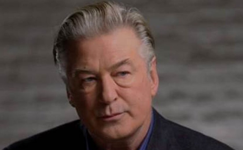 Julgamento de Alec Baldwin: uma estrela que agiu sem controle e violou regras básicas de segurança, diz acusação