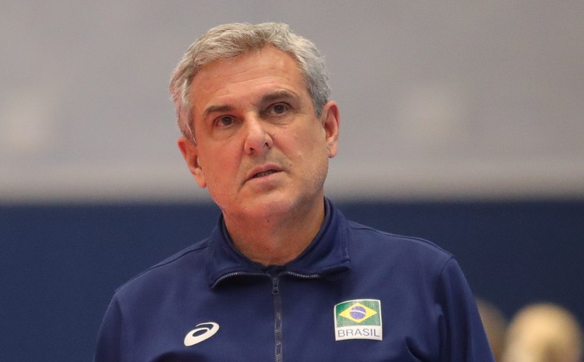 Zé Roberto Guimarães quer Brasil versátil diante do Japão na semi da Liga das Nações de vôlei