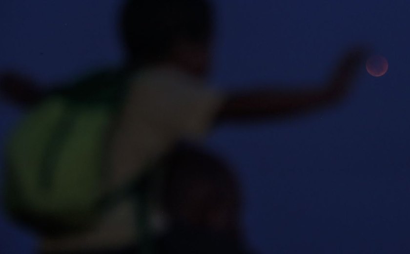 Eclipse Lunar será visível do Brasil nesta madrugada