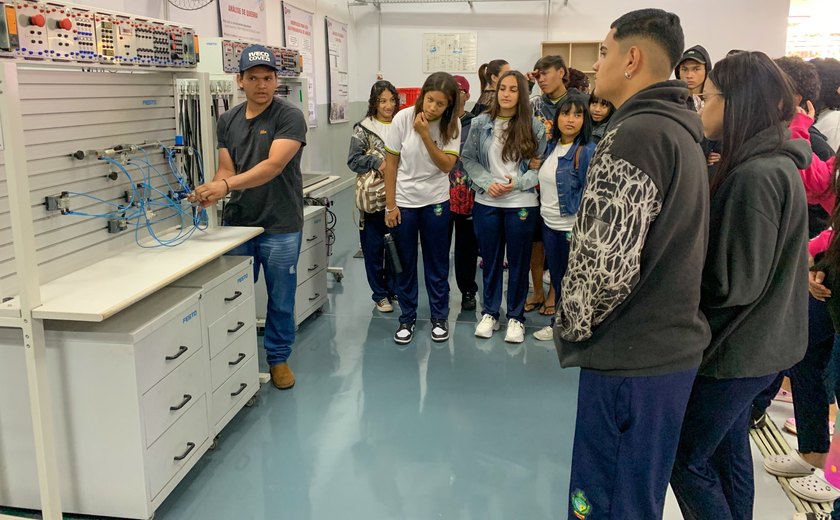 Evento estudantil reúne mais de 4 mil alunos em imersão universitária em Goiânia