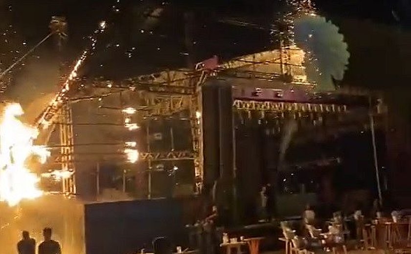 Incêndio em palco de Cafe de La Music não deixa feridos