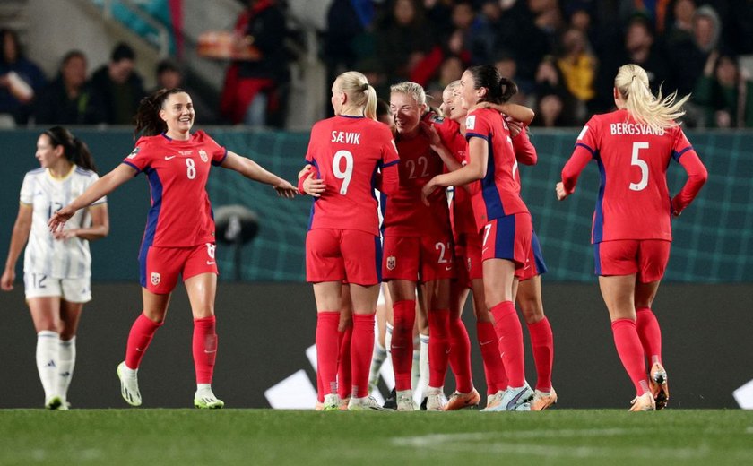 Noruega sai da lanterna, atropela Filipinas e avança em 2º do Grupo A