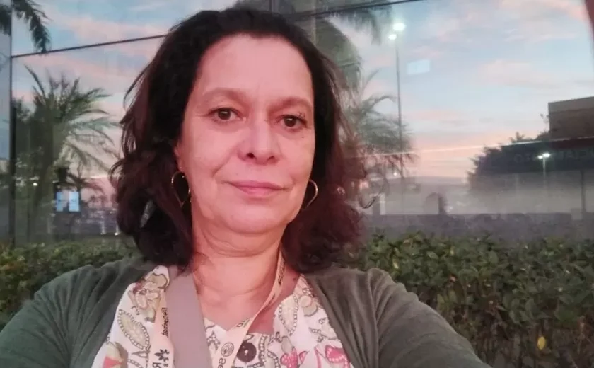 'No Brasil, eu tenho direito à herança, eles não podem me excluir', diz filha de Olavo após divulgação de testamento