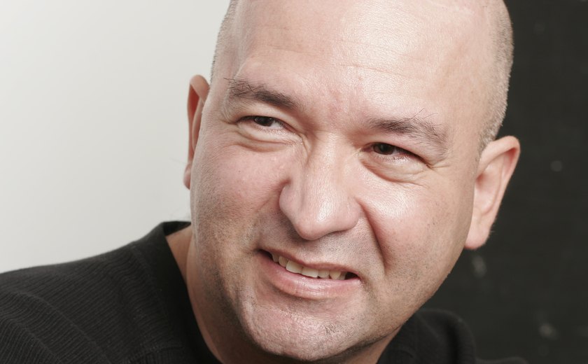 Herbert Vianna explica homenagem à mulher em letra de sucesso dos Paralamas