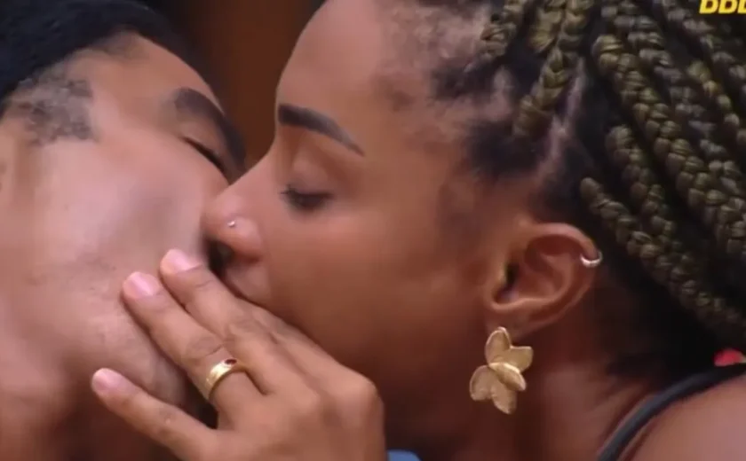 'BBB 25': Aline e Diogo trocam beijos e reatam romance