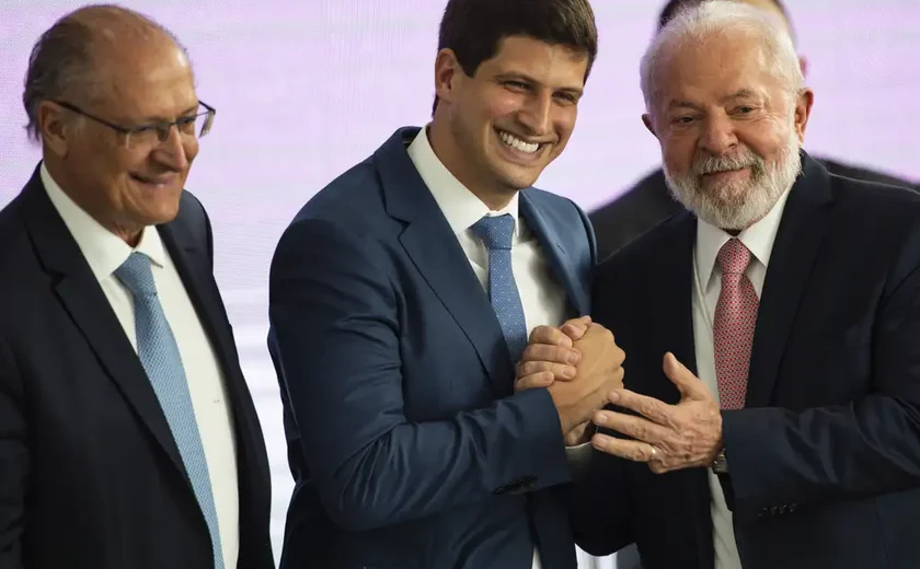Em Recife, PT é preterido e possíveis vices de João Campos se filiam a outros partidos da base