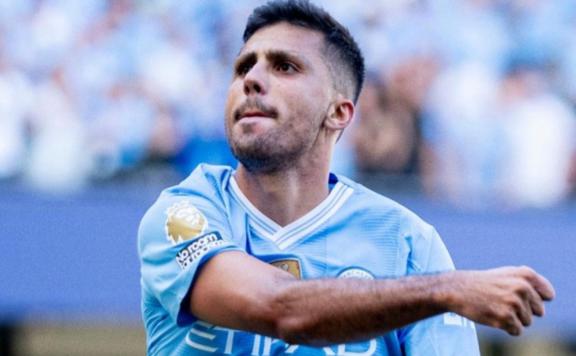 Rodri sofre grave lesão no joelho e deve virar desfalque do City para o restante da temporada