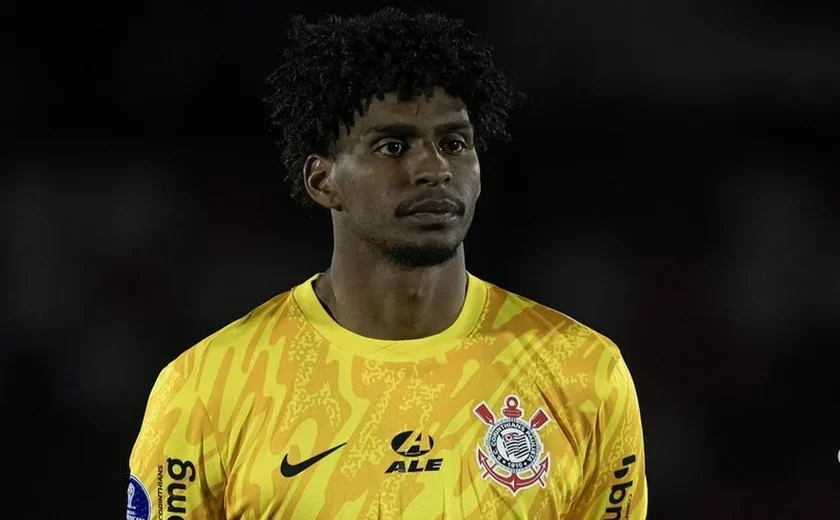 Hugo Souza agradece Corinthians após 1ª convocação e vibra: 'Coroar esse momento incrível'