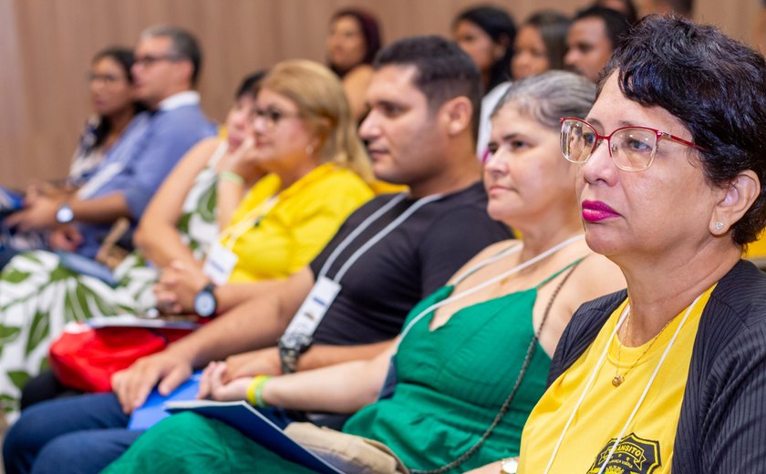 Programa Detran na Escola capacita profissionais para educar sobre práticas no trânsito
