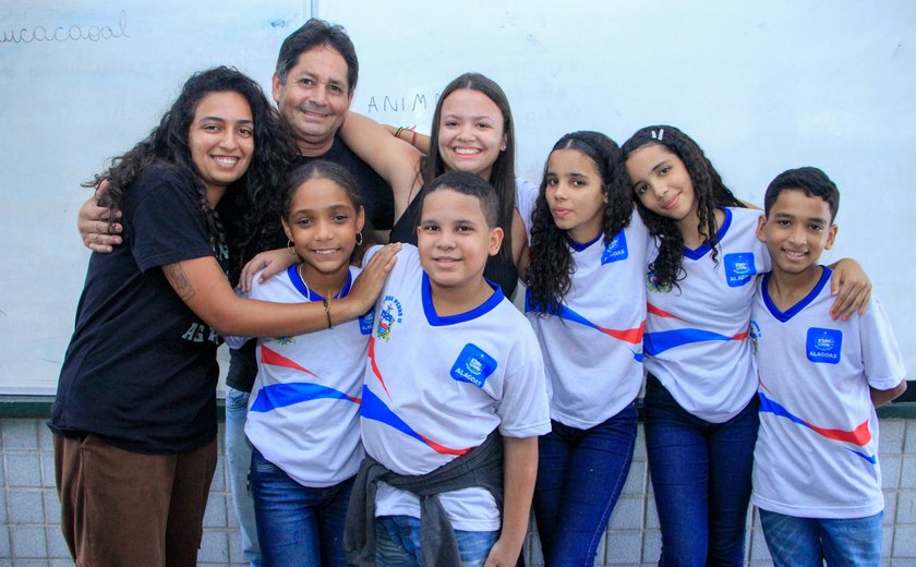 Coração de Estudante: núcleo de psicólogos e assistentes sociais faz acolhimento e escuta nas escolas estaduais
