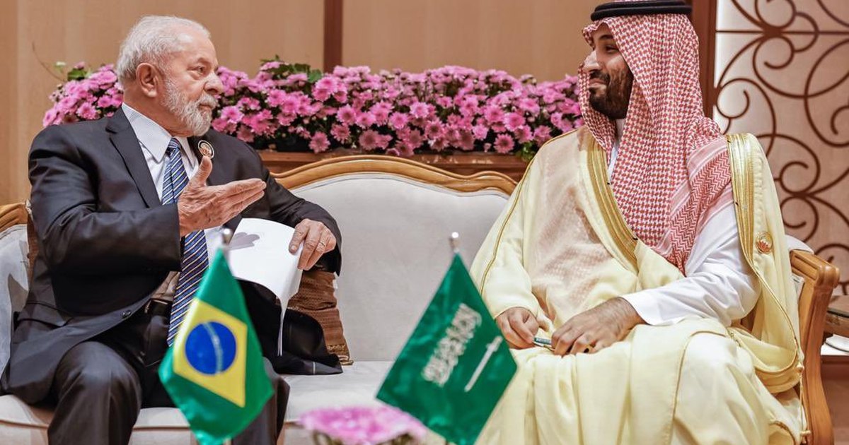 Redes descobrem que estrela de reality foi quem resistiu à pressão sobre  joias sauditas