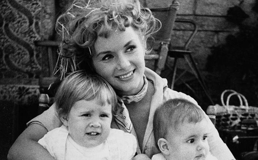 Morre Debbie Reynolds, 24h após morte de filha Carrie Fisher