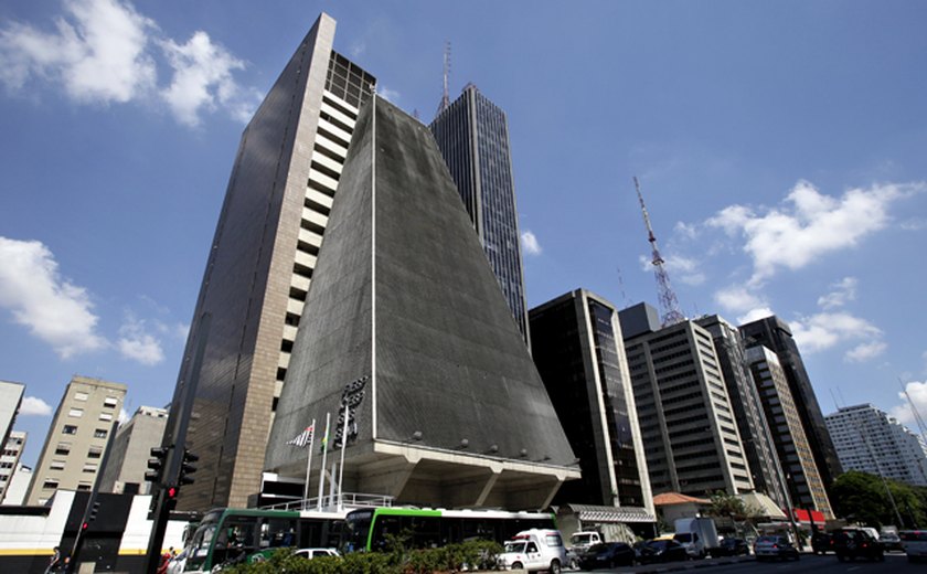 Vendas reais da indústria paulista caem 0,4% em outubro ante setembro, diz Fiesp