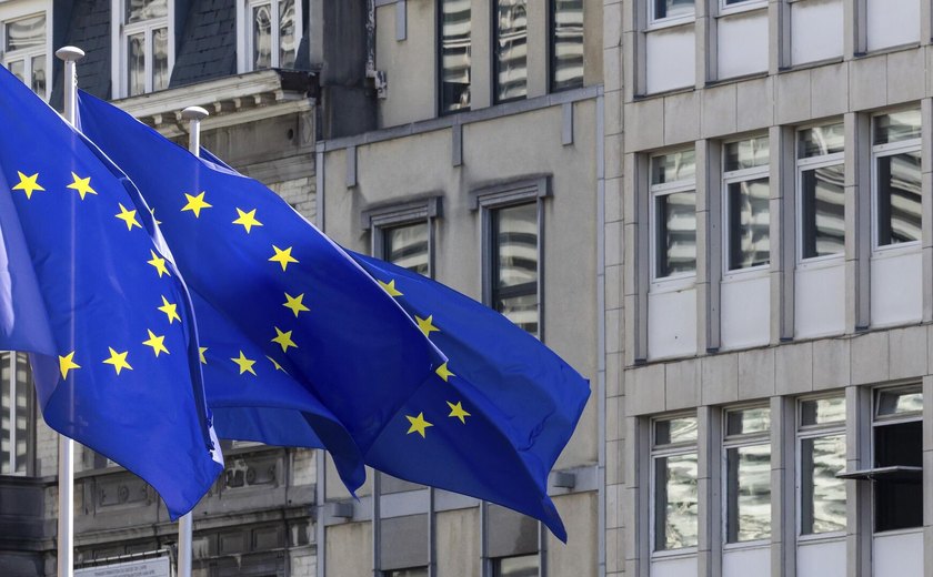 Sob liderança de Von der Leyen, UE vive desindustrialização e declínio, diz enviado russo