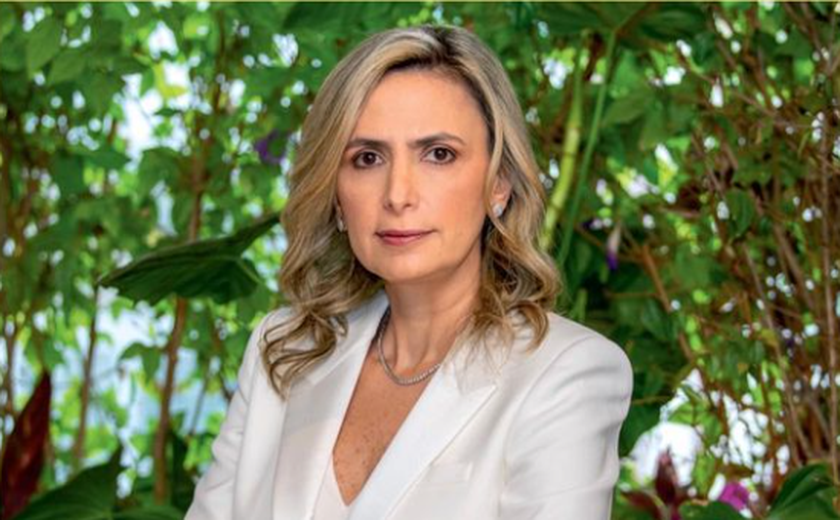 Ludhmila Hajjar lança em SP livro sobre condutas para pacientes cirúrgicos de alto risco