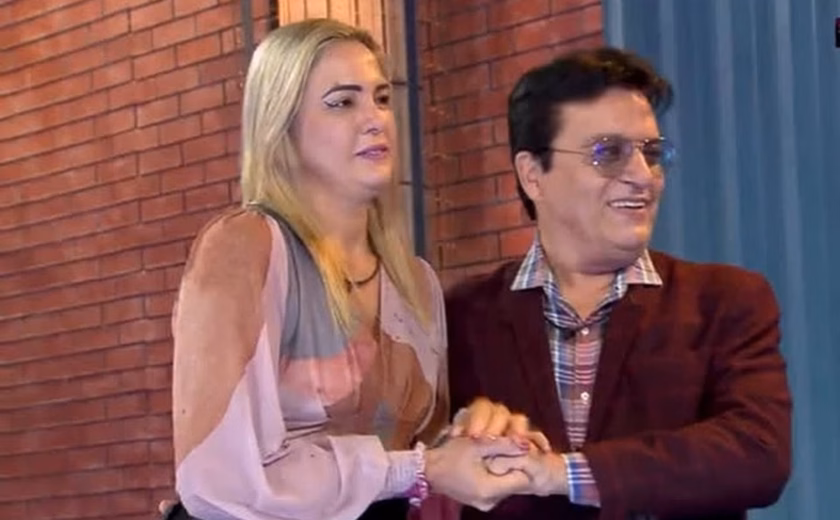 Ex de Nahim, Andreia de Andrade presta tributo ao cantor e aciona justiça após acusações contra ela